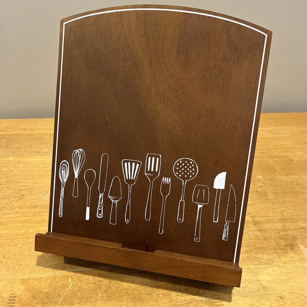 HALLMARK TABLET HOLDER CHEFS DELIGHT New with tag Wood holds tablet or‎ cookbook
